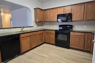 606 Lakemont Dr, Hutto, TX 78634 - Photo 14