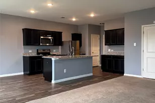 105 Rainey Dr, Jarrell, TX 76537 - Photo 8
