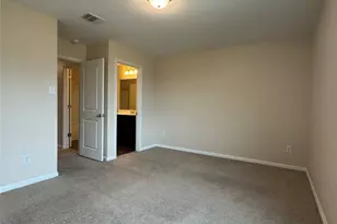 105 Rainey Dr, Jarrell, TX 76537 - Photo 14