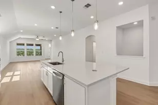 6900 Cliff Rose Dr, Spicewood, TX 78669 - Photo 6