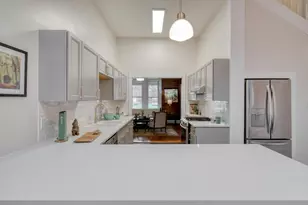 705 Hudgins St, Smithville, TX 78957 - Photo 16