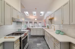 705 Hudgins St, Smithville, TX 78957 - Photo 12