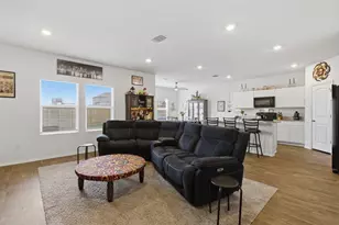 19017 Romano Dr, Elgin, TX 78621 - Photo 8