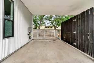 1616 Haskell St, Austin, TX 78702 - Photo 14