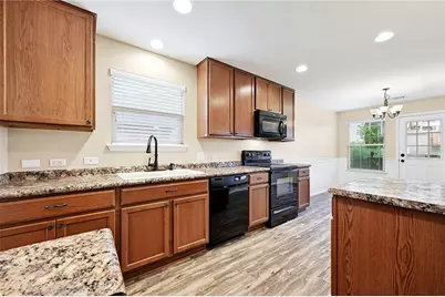171 Violet, Kyle, TX 78640 - Photo 8