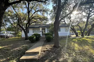 811 Herndon Ln, Austin, TX 78704 - Photo 1