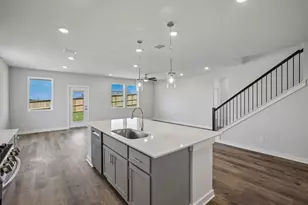 5424 San Pietro Dr, Austin, TX 78747 - Photo 10
