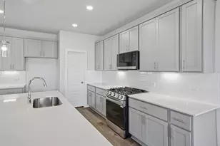 5424 San Pietro Dr, Austin, TX 78747 - Photo 12