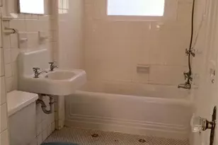 202 E 31st St, Austin, TX 78705 - Photo 6