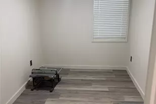 202 E 31st St, Austin, TX 78705 - Photo 6