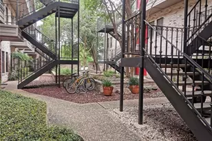 2216 San Gabriel St, Austin, TX 78705 - Photo 10