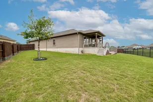 1000 Bright Star Cv, Georgetown, TX 78628 - Photo 4