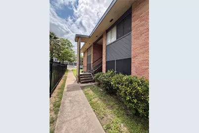 3304 Red River Street #104, Austin, TX 78705 - Photo 2