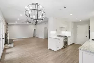 4708 Cap Rock Dr, Austin, TX 78735 - Photo 12