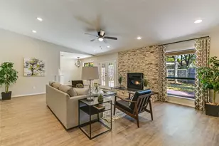 4708 Cap Rock Dr, Austin, TX 78735 - Photo 4
