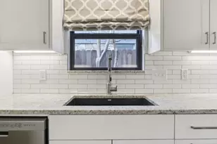 4708 Cap Rock Dr, Austin, TX 78735 - Photo 16