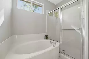 409 E Austin Ave, Round Rock, TX 78664 - Photo 22
