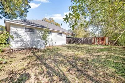 409 E Austin Avenue, Round Rock, TX 78664 - Photo 34