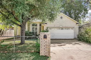 409 E Austin Ave, Round Rock, TX 78664 - Photo 2