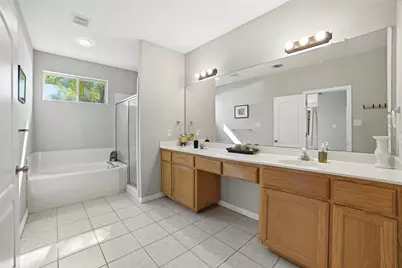 409 E Austin Avenue, Round Rock, TX 78664 - Photo 20