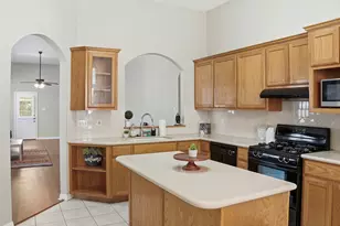 409 E Austin Ave, Round Rock, TX 78664 - Photo 16