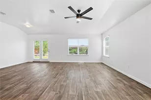 606 Quarton Dr, Hutto, TX 78634 - Photo 10