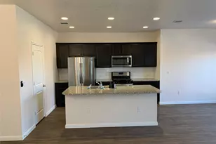 606 Quarton Dr, Hutto, TX 78634 - Photo 8