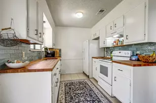 50109 Flintrock Dr, Georgetown, TX 78626 - Photo 10