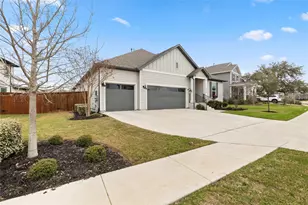 516 Moonlit Stream Pass, Dripping Springs, TX 78620 - Photo 2