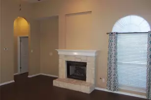 8916 Colberg Dr, Austin, TX 78749 - Photo 4