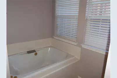 8916 Colberg Drive, Austin, TX 78749 - Photo 14