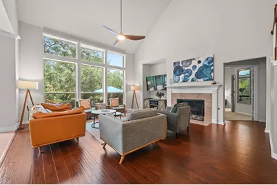 10512 Thoroughbred Drive, Austin, TX 78748 - Photo 2