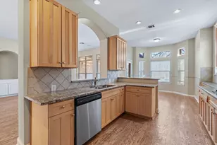 109 Fairfield Ct, Georgetown, TX 78633 - Photo 12