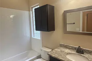 208 Akaloa Dr, Bastrop, TX 78602 - Photo 16