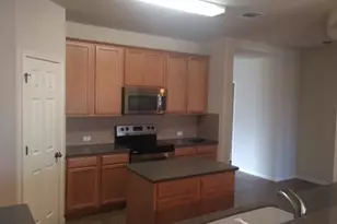 177 Devonshire Dr, Kyle, TX 78640 - Photo 6