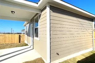 121 Old Stage Coach Rd, Jarrell, TX 76537 - Photo 22