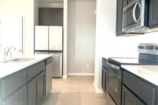 121 Old Stage Coach Rd, Jarrell, TX 76537 - Photo 8