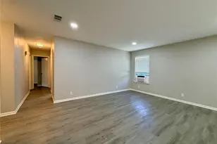 1403 Long Branch Dr, Georgetown, TX 78626 - Photo 4