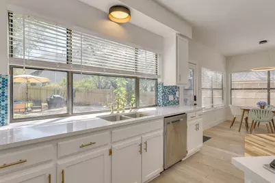 3914 Latimer Drive, Austin, TX 78732 - Photo 22