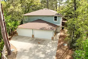 119 N Kanaio Dr, Bastrop, TX 78602 - Photo 2