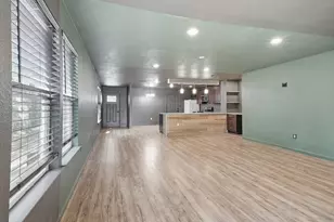 119 N Kanaio Dr, Bastrop, TX 78602 - Photo 6