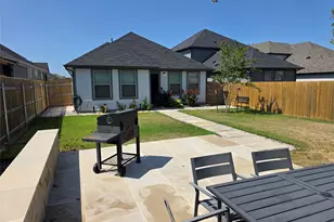 203 Spirit St, Elgin, TX 78621 - Photo 10
