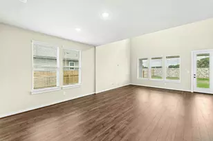 105 Carlsbad Ct, Georgetown, TX 78626 - Photo 6