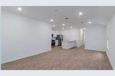 313 El Seibo Lane, Bastrop, TX 78602 - Photo 6