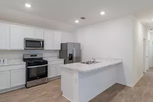 313 El Seibo Ln, Bastrop, TX 78602 - Photo 8