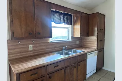 114 Thorne Road #B, Cedar Creek, TX 78612 - Photo 6