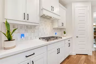 212 Gary Wayne Dr, Liberty Hill, TX 78642 - Photo 8