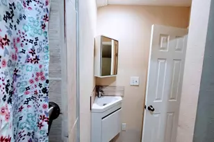 10045 Woodland Village Dr, Austin, TX 78750 - Photo 6