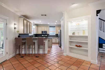 7000 Bending Oak Road, Austin, TX 78749 - Photo 10