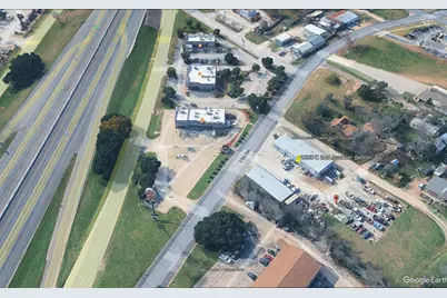 1000 E 2nd Avenue E, Belton, TX 76513 - Photo 2